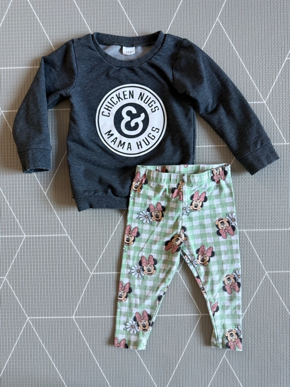 Disney|Baby girl set,Minnie leggings & Charcoal 'Chicken Nugs & Mama Hugs' top•